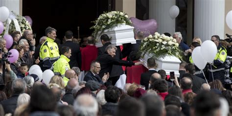 Strage Di Latina Celebrati I Funerali Di Alessia E Martina Uccise Dal