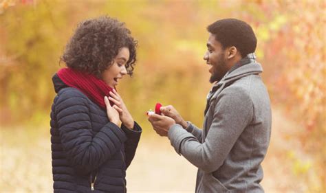 Wedding Proposal Afbeeldingen Beelden En Stockfotos Istock