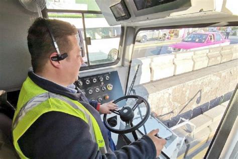 Road Zipper cumple 3 años el carril reversible único en américa latina El Garrote Periodismo