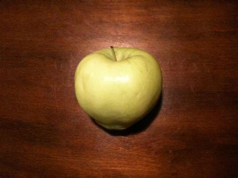 Ginger Gold Apple Review - Selective Elective