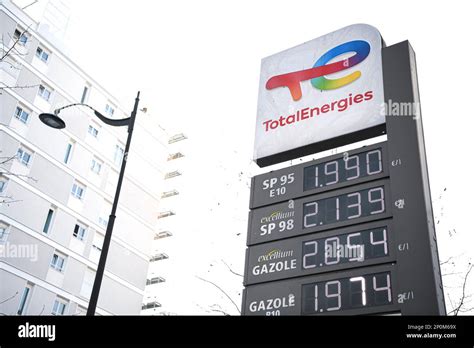llustration picture shows  electronic panel  prices