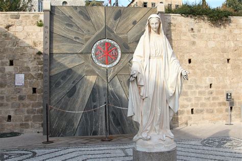 our lady of nazareth statue | Religious Sculpture our lady of nazareth