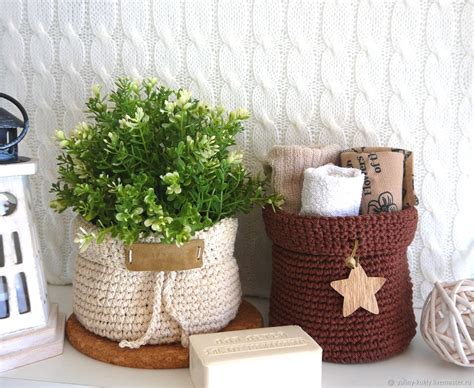 Трикотажные корзины в интерьере (64 фото)