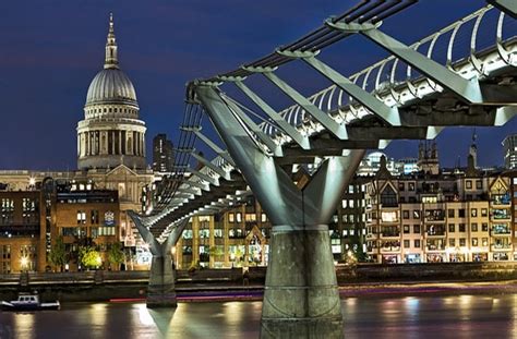 Il Millennium Bridge Londonita