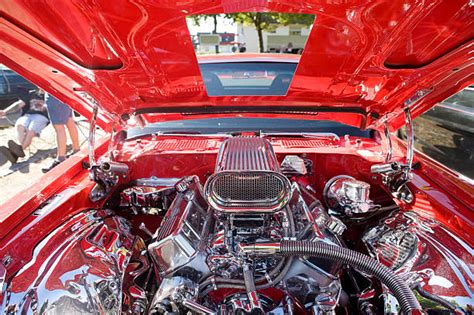 Muscle Car Engine Stock Photos Pictures And Royalty Free Images Istock