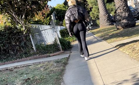 Sexy Blond In Flared One Piece Ass Spandex Leggings Yoga Pants Forum