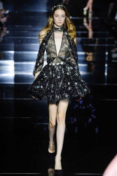 76 Naked Wedding Dresses For Daring Brides Weddingomania