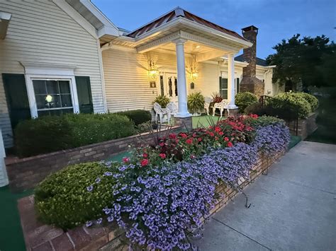 Holman Howe Funeral Home | Lebanon MO