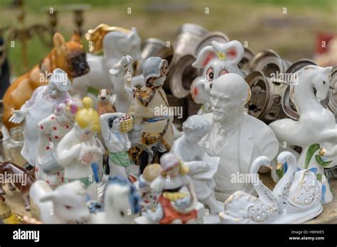 Soviet souvenirs in Ekaterinburg market (Russia Stock Photo - Alamy