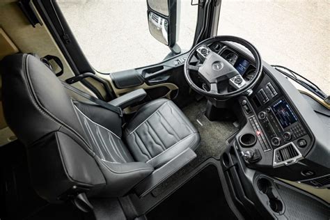 Fotos Nieuwe Actros Roadstars Carbon Edition Ttm Nl