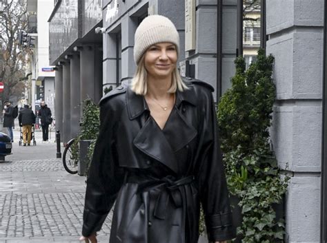 Ale mamcia Edyta Pazura w bikini rozpala zmysły fanów FOTO Dziennik pl