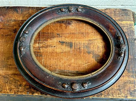Antique Oval Wood Victorian Frame Raised Floral Design Farmhouse Decor
