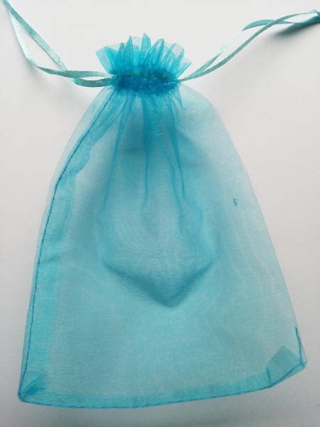 подаръчна торбичка 18x13см цвят: тюркоаз материал-органза - Мартеници Петя
