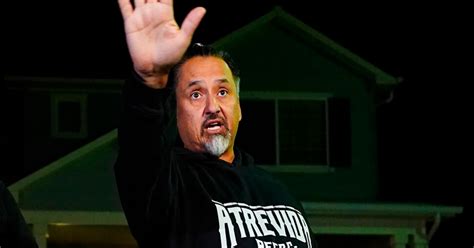 Un Latino Detuvo Al Tirador Del Bar Gay En Colorado Springs