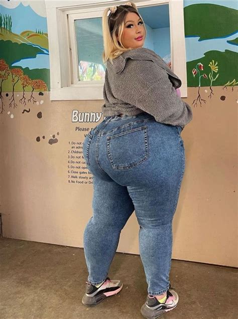 Thick Girls Outfits Curvy Women Outfits Sexy Curvy Women Voluptuous Women Sexy Women Jeans