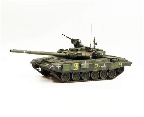 Zvezda 1/35 T-90 : r/modelmakers