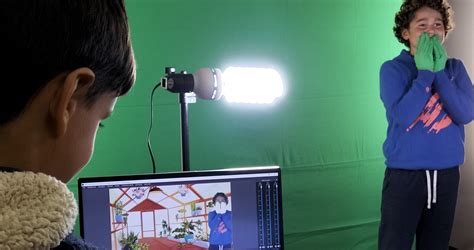 Tutti Al Cinema Con Il Green Screen Un Pianeta Nuovo Leo Scienza