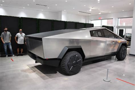 2024 Tesla Cybertruck