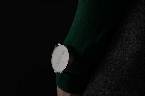 Умные часы ⌚️ для незрячих с поддержкой шрифта Брайля