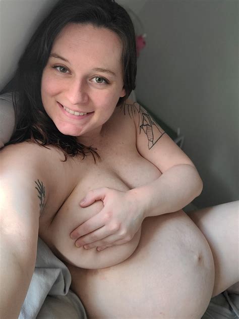 Pregnant MILF And Happy To Show Off Scrolller