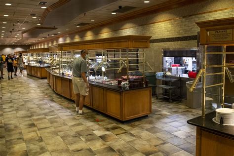 We Visited Shady Maple Smorgasbord For Its Touchless Buffet Heres