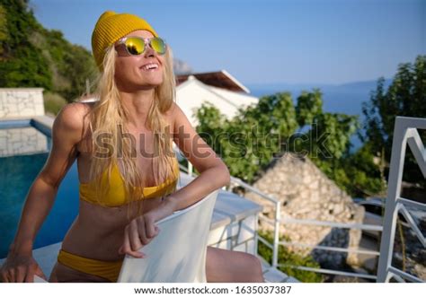 Elegant Sexy Woman Bikini On Suntanned Stock Photo 1635037387 Shutterstock