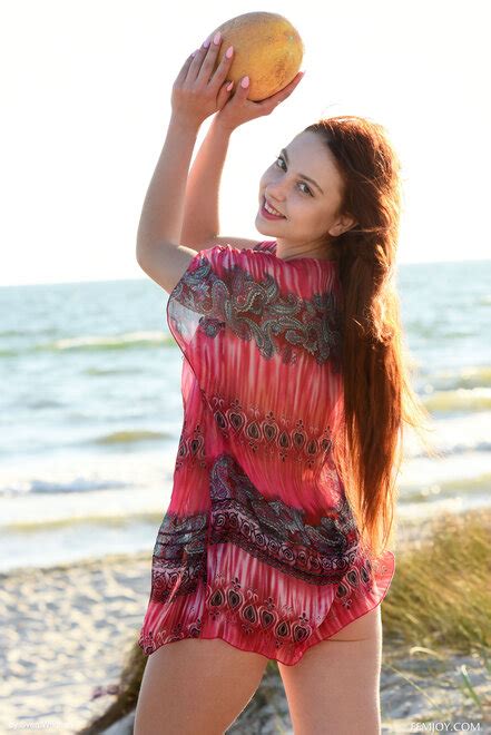 Amateur Girl Mik Porn Pic