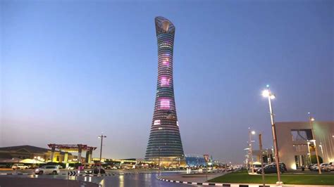 Башня Эспайр Тауэр - чудо современной архитектуры.