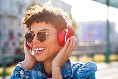 Top 10 Best Wireless Headphones Under 500 Budget Home Theater