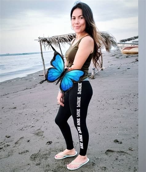 Pin By Szivaros Jokka On FlipFlops Havaianas Women S Women Girls Flip Flops Latina Women