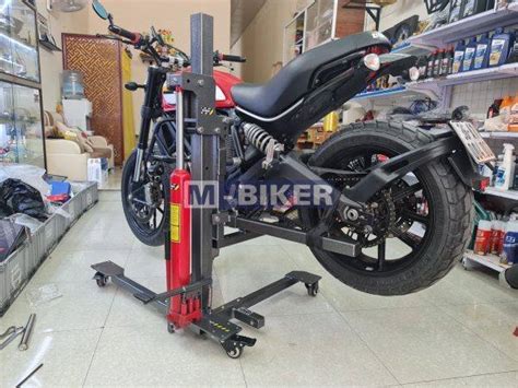 Ben N Ng Th Y L C Cho Naked Sport Ph T Store