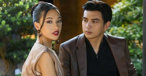 Hồ Quang Hiếu đi du lịch cùng hot girl sinh năm 2000