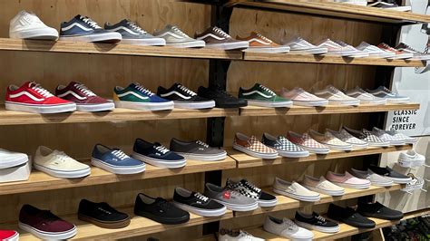 Dsw Up To 50 Off Vans Slides And Sneakers The Freebie Guy® ️️️