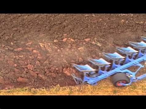 Полунавесные оборотные плуги - YouTube