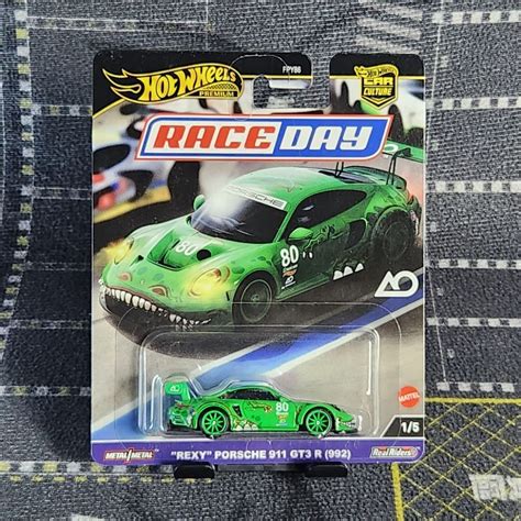 Hot Wheels Premium Car Culture Race Day Rexy Porsche 911 GT3 R 992