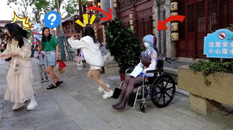 带着等身仿真娃娃去恶作剧 路人的反应是什么样的叢林人搞笑惡作劇 funny Funniest bushman sex doll prank prank scary YouTube