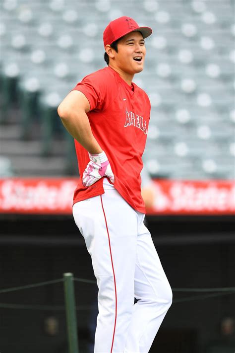 大谷翔平 ¹⁷ ⚾️ohtani Shohei ¹⁷ On Twitter Just Standing But Looking Damn