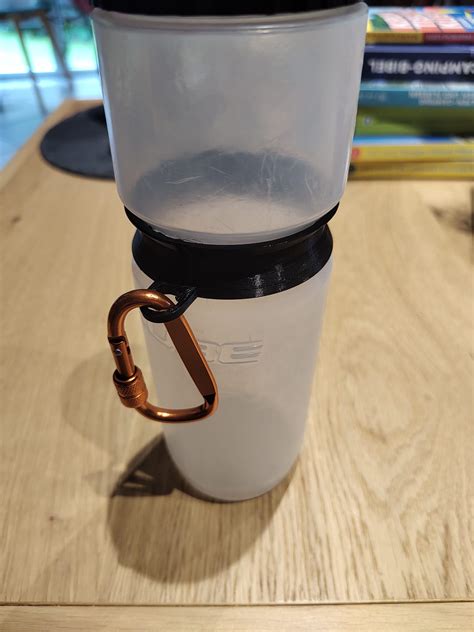 Snap hook holder for Cube bottle - Cube Flasche Karabiener-Halter by ...