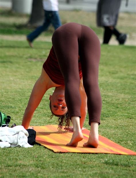 Hot Asses In Tight Pants T I G H T