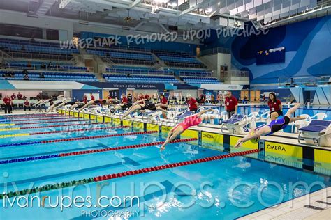 Ivan Rupes Photography 200m Freestyle Women B Final Ontario Junior