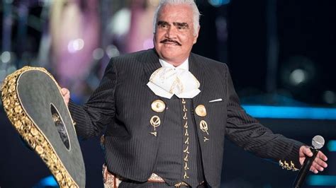 Fallece el ídolo mexicano Vicente Fernández el rey de las rancheras