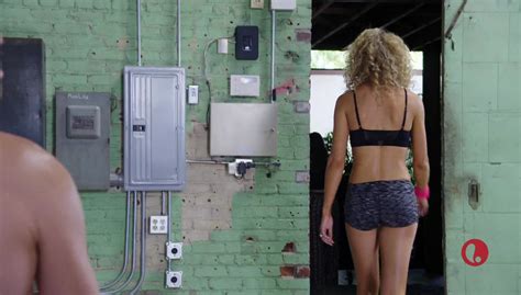 Naked Kelly Dowdle In Open Marriage