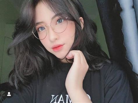 V A Gia Nh P V Tr Hot Girl N Sinh K L P T C C Ch Ng I P Vi T Gi I Tr