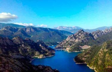 Embalse De La Llosa Del Cavall En San Lorenzo De Morunys Lleida