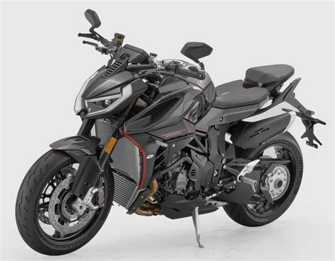 Qjmotor Srk La Audaz Naked China Con Ra Ces Italianas Y Un Golpe De Hp M Sports