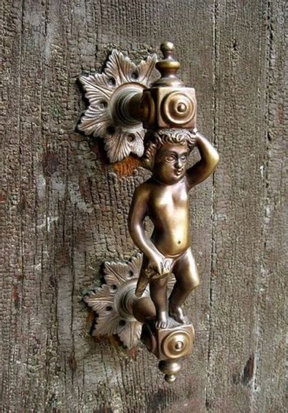 Купить кованые ручки для дверей, фото кованых ручек для ворот, кованые ...