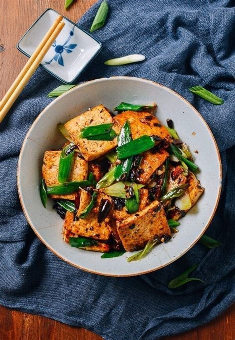 Tofu With Black Bean Sauce A Vegan S Delight The Woks Of Life