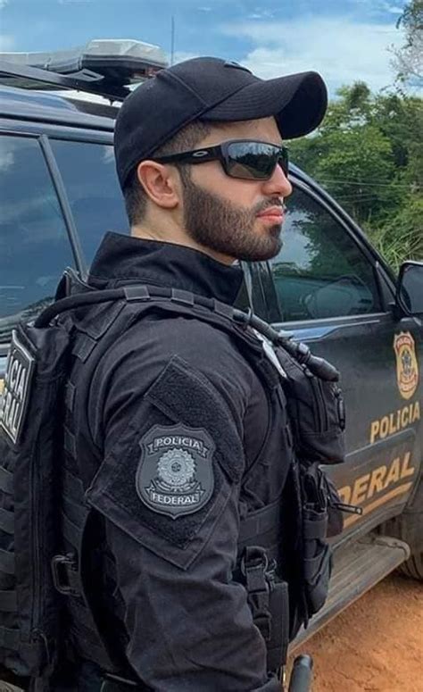 Hot Cop Who Went Viral After Hurricane Irma Selfie Made A Calendar Artofit