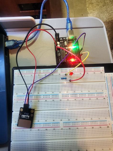 Touch sensor isn't lighting up LED - Sensors - Arduino Forum