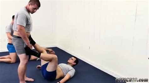 Nude Hung Straight Men Jerking Gifs And Guys Moaning First Gay Does Naked Yoga Motivate